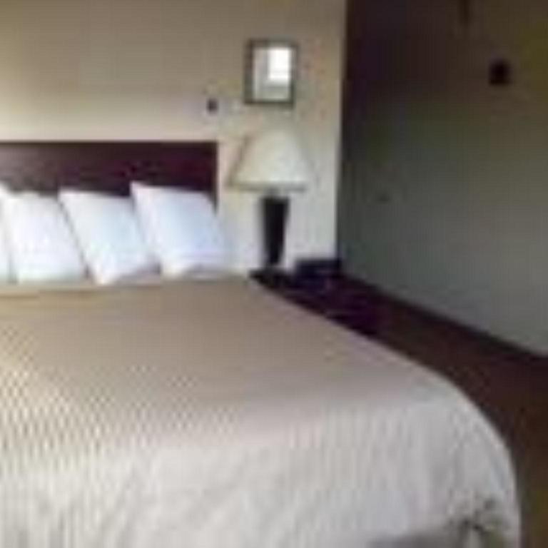 Price Pointe Inn Waukesha Zewnętrze zdjęcie