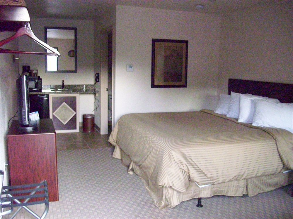 Price Pointe Inn Waukesha Zewnętrze zdjęcie