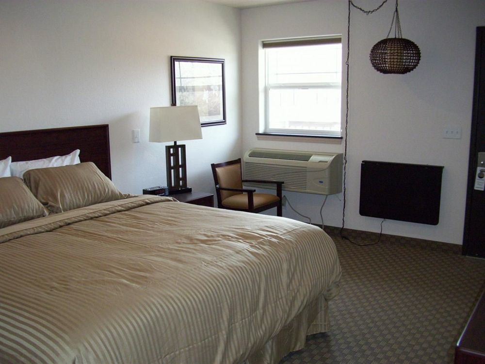Price Pointe Inn Waukesha Zewnętrze zdjęcie