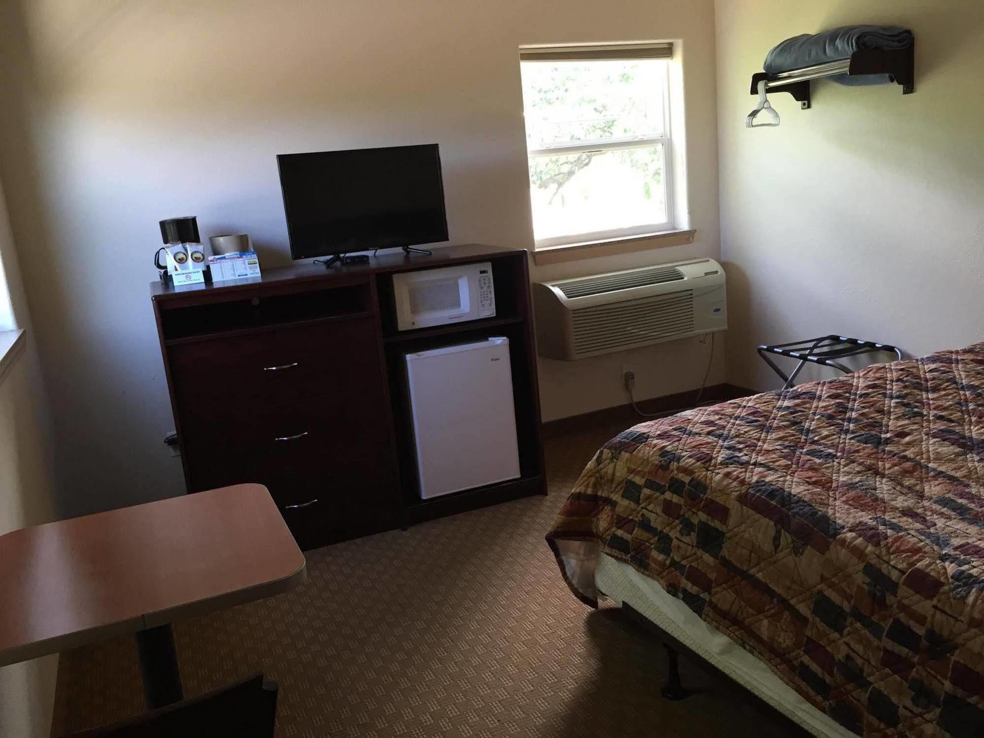 Price Pointe Inn Waukesha Zewnętrze zdjęcie