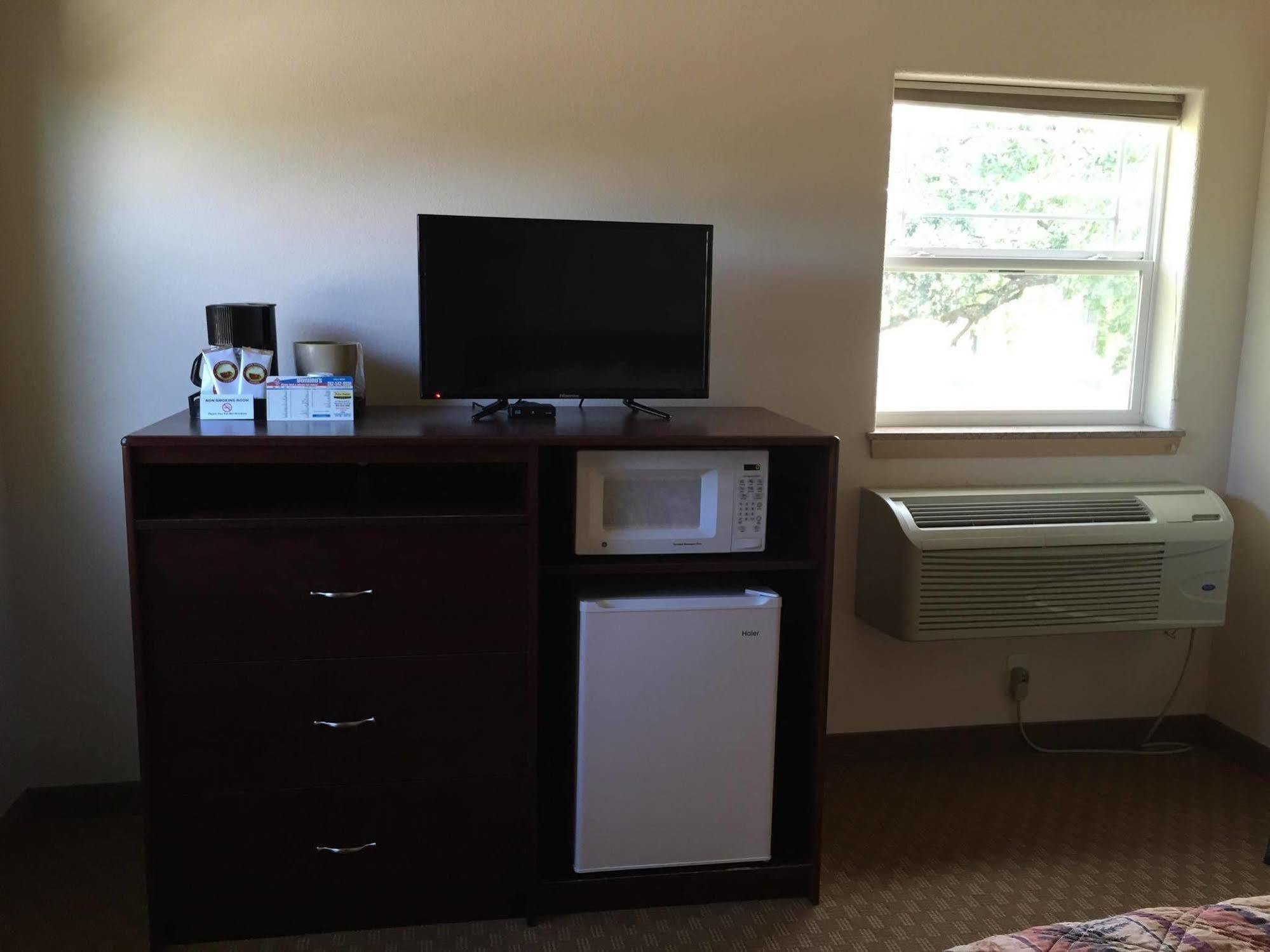 Price Pointe Inn Waukesha Zewnętrze zdjęcie